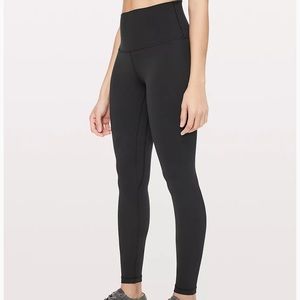 Black Lululemon Align leggings
